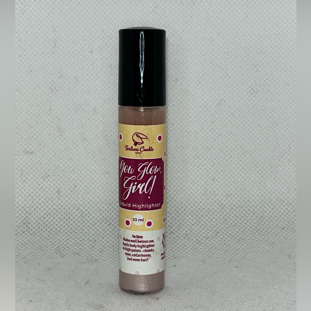 Fortune Cookie Soap Liquid Highlighter You Glow, Girl! 10.3ml.